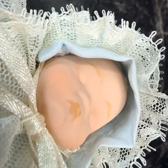 White Metal Doll Carriage with Small Baby Doll - Picture 12 of 16